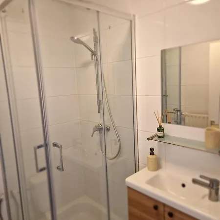 De Grenspost إيجسدين